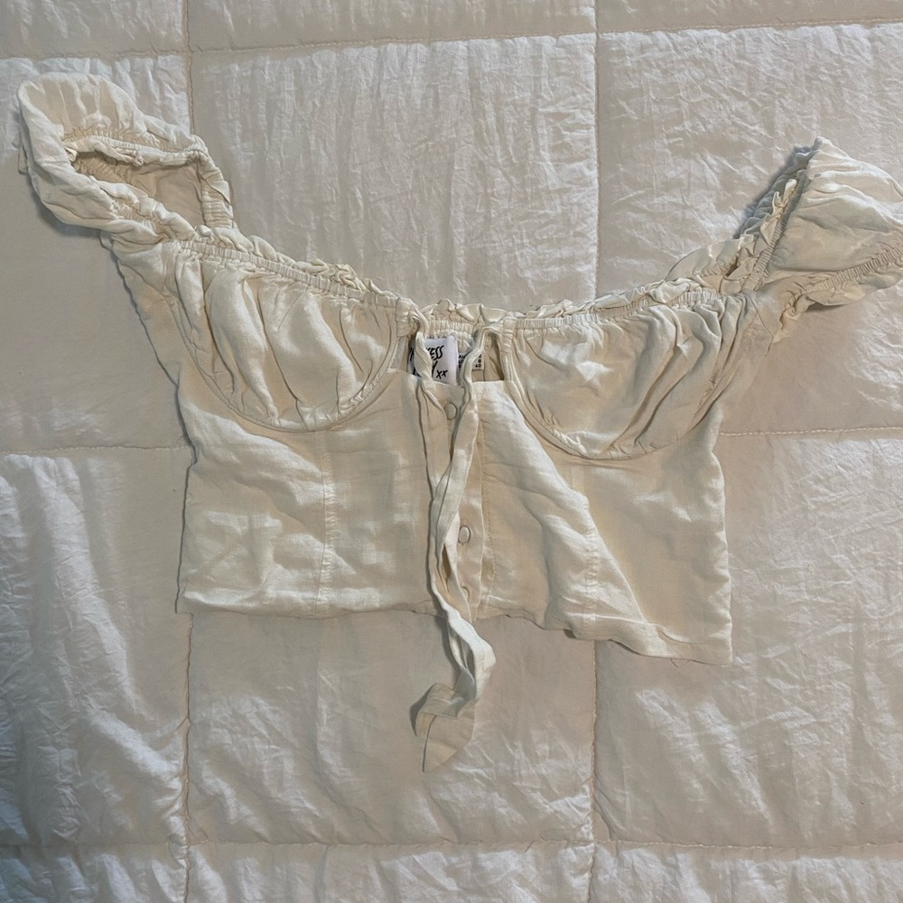 White crop top Princess Polly